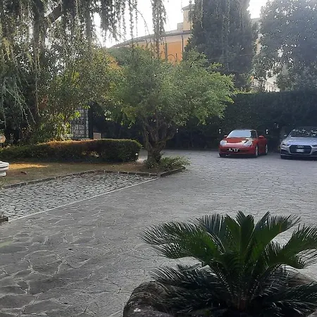 Fiorini לינה וארוחת בוקר