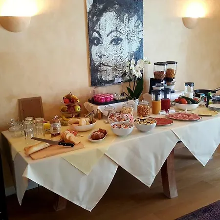 Fiorini לינה וארוחת בוקר Moniga del Garda